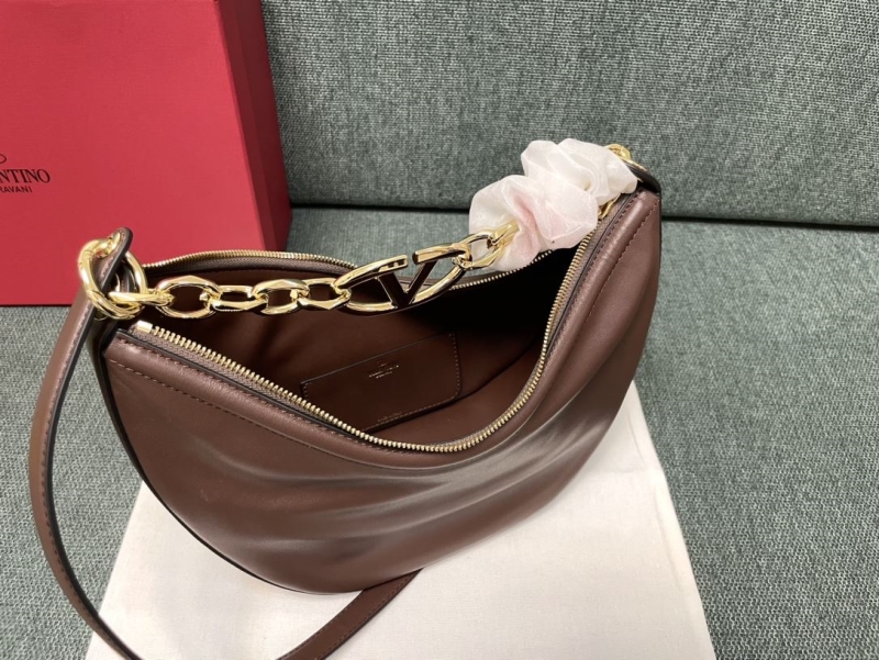Va1e*ntin0 hobo bag